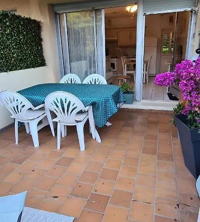 Le Tamaya Plage: Charming Garden Apartment Steps from Beach Cavalaire-sur-Mer Exterior photo
