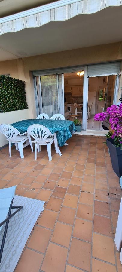 Apartment Le Tamaya Plage: Charming Garden Steps From