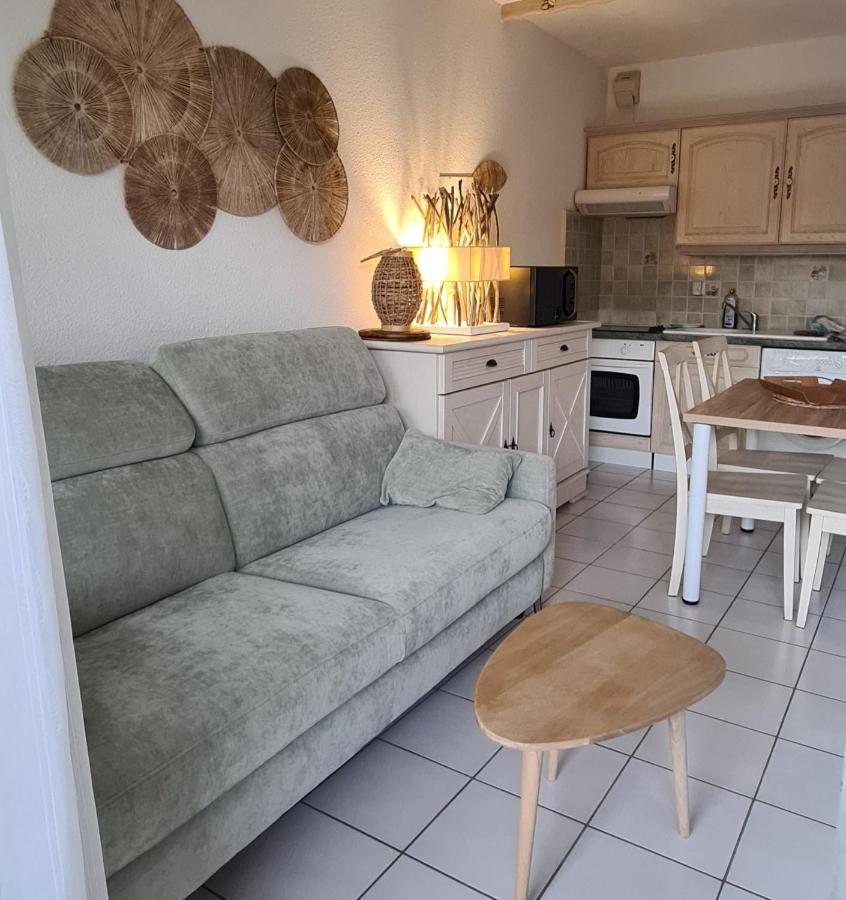Le Tamaya Plage: Charming Garden Steps From Apartment Cavalaire-sur-Mer